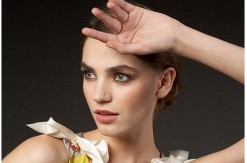 如何消除雙下巴呢