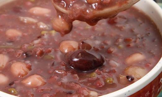 排毒養(yǎng)顏八個食療秘方