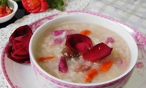 六款既養(yǎng)胃又養(yǎng)顏的美麗花粥