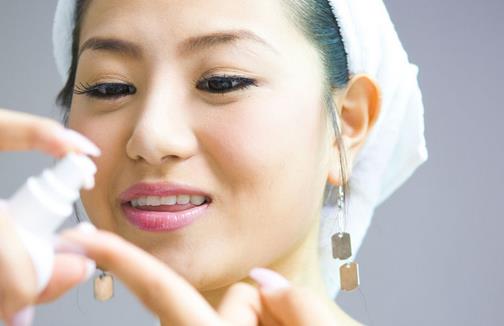 成人痘此消彼長?痘肌護(hù)理法