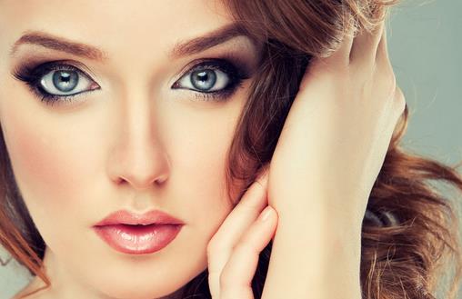 學(xué)會(huì)七招做痘痘肌終結(jié)者