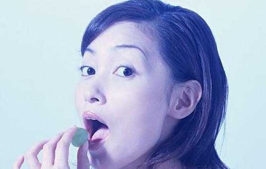 產后七招養顏潤膚祛除雀斑