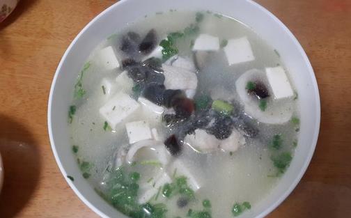 產后吃什么調理身體？四種產后飲食推薦