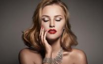 女人春季脫發吃什么好呢