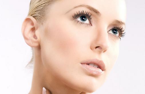 避開八大誤區祛痘無痕