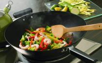 營養專家教你炒菜時如何正確“放”水