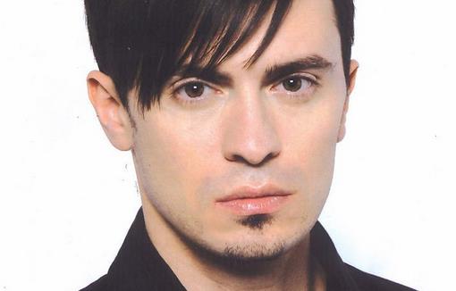 吸煙男人簡單護(hù)膚4步逆齡