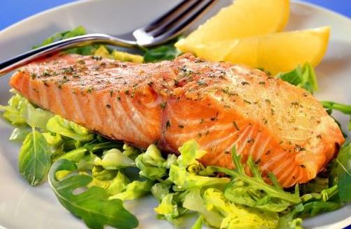 老人吃什么預防白內障?