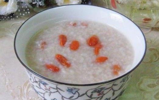 女性補(bǔ)腎吃六種食物最好