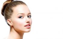 經常熬夜的人易長青春痘 調整作息是關鍵