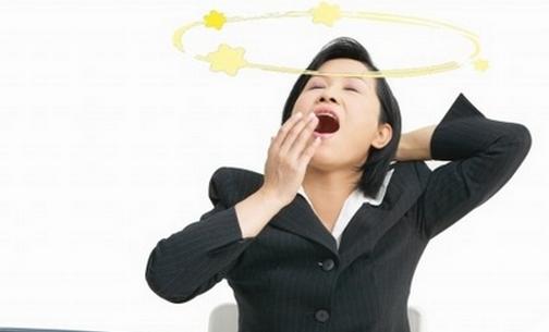 經(jīng)期嗜睡影響工作 簡(jiǎn)單穴位按摩能緩解