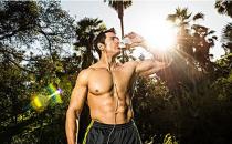 男人不愛喝水會折壽 15個(gè)壞習(xí)慣須警惕