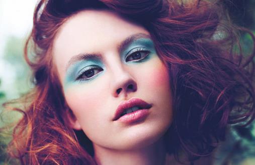 唇頰新玩法 打造微醺酒紅妝容