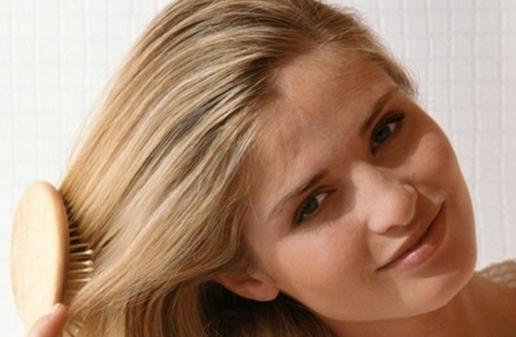 溫婉女人梳頭養(yǎng)生九要點