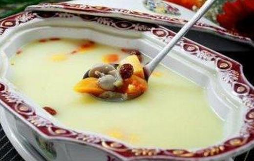 治療老人口干喝參芪湯