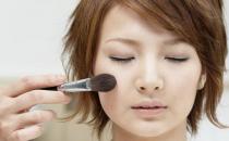 化妝技巧 無暇裸透美肌手到擒來