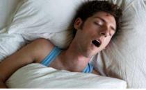 男人為啥老愛打鼻鼾？