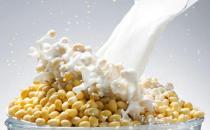 打豆?jié){的豆子應(yīng)該泡多久？在家打豆?jié){的方法