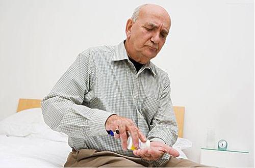 老人為什么會出現尿血