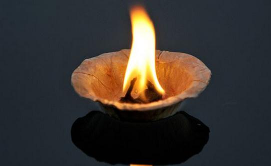 布料滴上蠟燭油怎么辦?