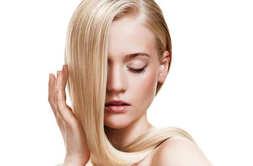 亮澤美肌手冊(cè) 化妝師揭秘5個(gè)小技巧