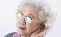 老人雙耳多鍛煉健腎又養身