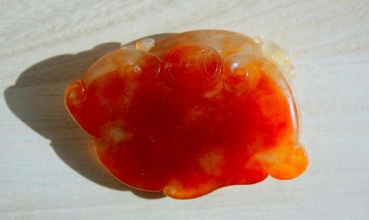 紅翡鑒定方法 紅翡保養(yǎng)的注意事項