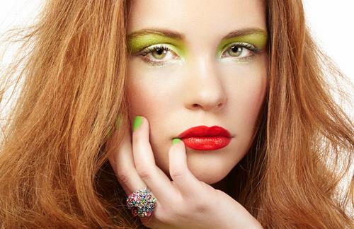 對(duì)抗脫妝煩惱還須分膚質(zhì)進(jìn)行