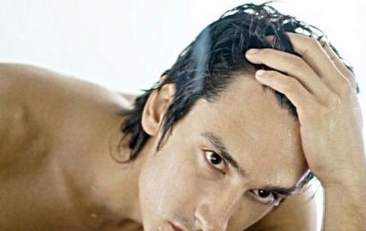 男人晚上洗頭后果極其嚴重