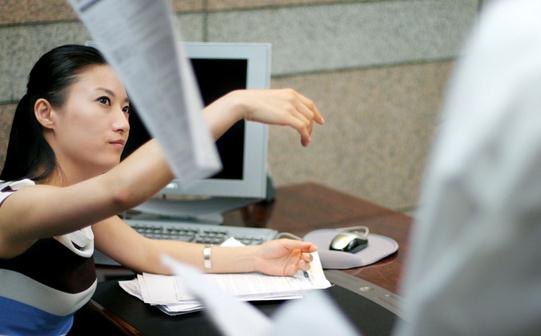 遇到愛唱反調的同事如何相處?