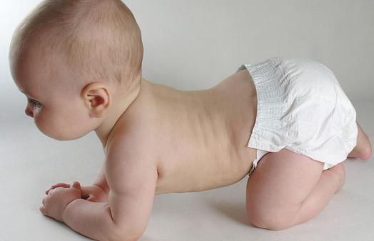 寶寶學(xué)爬行容易在哪里碰傷
