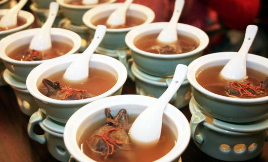 云腿鴿子湯的做法 鴿子湯的功效