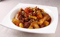 土豆加肉更美味哦！牛肉燉土豆的做法