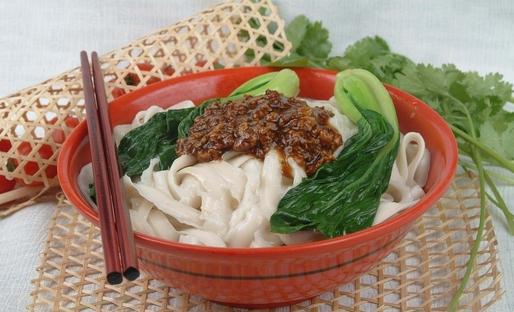 炸醬面的醬怎么做？炸醬面的家常做法