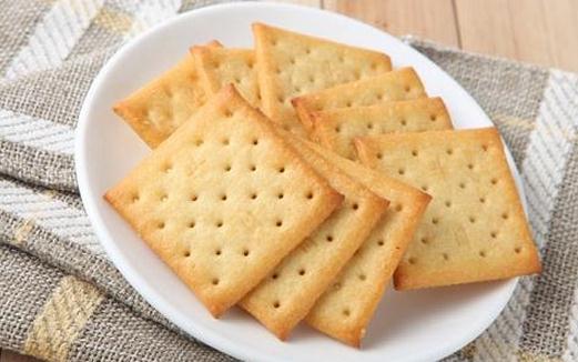 吃蘇打餅干并不能養(yǎng)胃