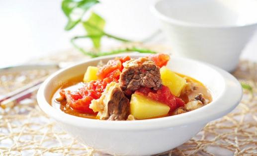 番茄土豆加牛肉 葷素良好搭配