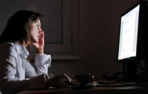 熬夜時不能吃什么食物？