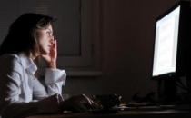 熬夜時(shí)不能吃什么食物？