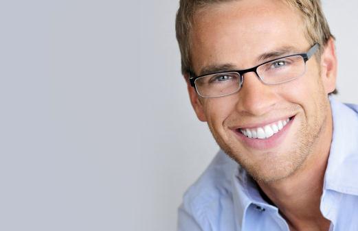 男人嘴唇顏色反應(yīng)健康問題