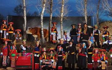 【土族】土族的由來(lái)簡(jiǎn)介_(kāi)土族傳統(tǒng)節(jié)日_土族的風(fēng)俗習(xí)慣_土族服飾 【土族】土族的由來(lái)簡(jiǎn)介_(kāi)土族傳統(tǒng)節(jié)日_土族的風(fēng)俗習(xí)慣_土族服飾