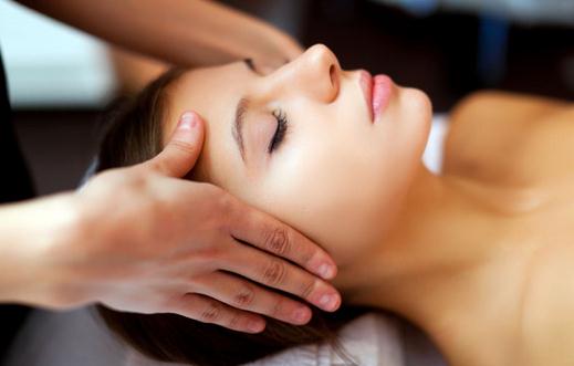 經(jīng)期前后如何保養(yǎng)皮膚?