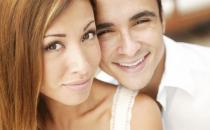 女人頭發變少或是身體內部原因