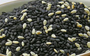 【芝麻】芝麻的功效與作用_芝麻上火嗎_芝麻怎么吃_芝麻是什么