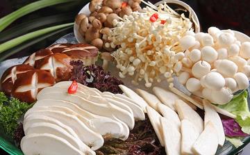 【蘑菇】蘑菇的功效與作用及營養(yǎng)價(jià)值_蘑菇怎么做好吃_蘑菇的做法大全 【蘑菇】蘑菇的功效與作用及營養(yǎng)價(jià)值_蘑菇怎么做好吃_蘑菇的做法大全