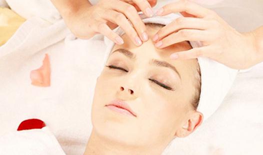 閑時(shí)按摩五個(gè)穴位讓你更長(zhǎng)壽