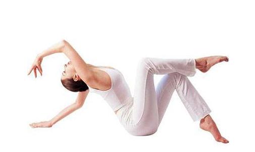 晨起簡(jiǎn)單拉伸加速脂肪燃燒