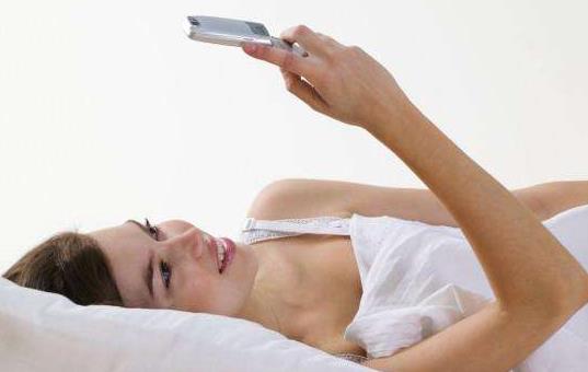 開(kāi)燈睡覺(jué)真的會(huì)導(dǎo)致白血病嗎？