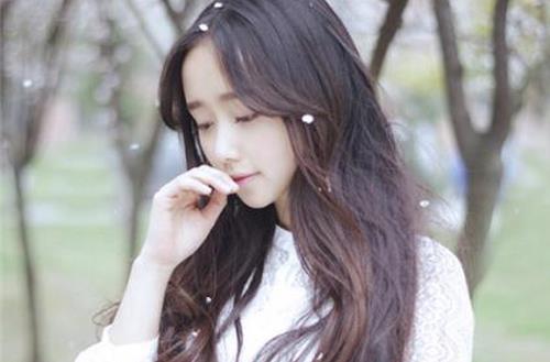 處女膜閉鎖有哪些癥狀？