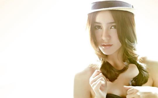 男人愛看美女是咋回事