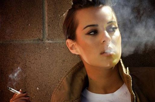 比吸煙還可怕的8大“惡習” 你竟然每天都在做！